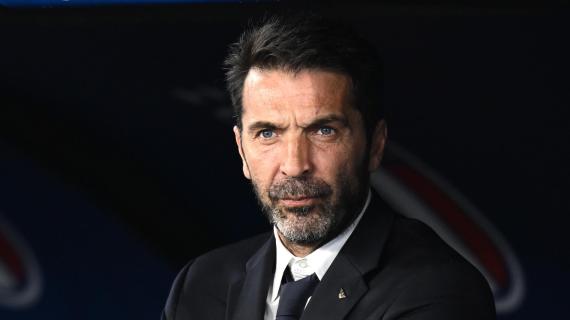 Buffon: "Scudetto? Il Napoli ha l'osso in bocca, non lo mollerà. Ma complimenti all'Inter a prescindere"